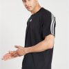 selling 3 stripe centre logo t shirt black 5efb2e7995f32
