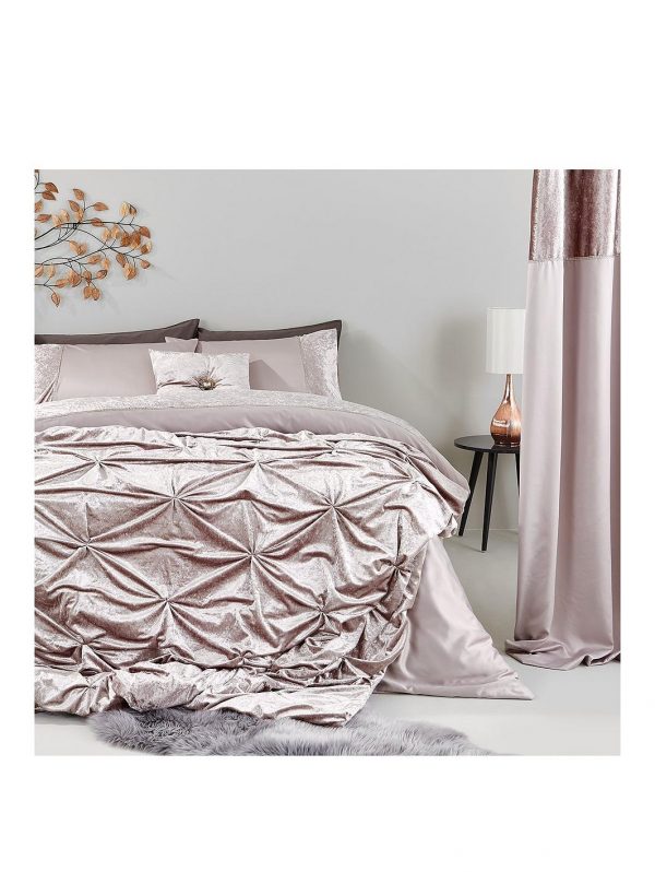selling amelie crushed velvet lined eyelet curtains 5f01955bca827