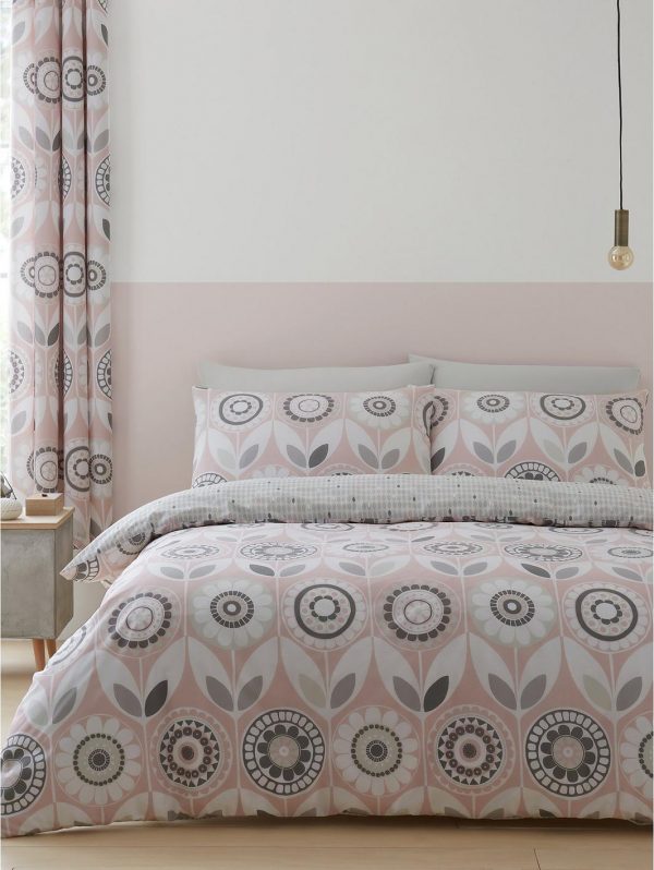 selling annika retro bloom duvet cover set blush pink 5efeef657b8d1