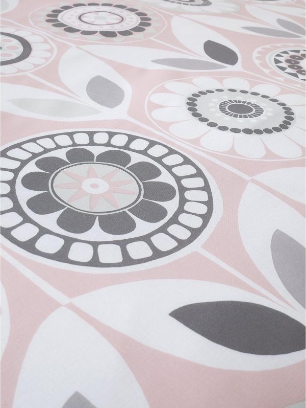 selling annika retro bloom eyelet curtains blush pink 5f01933d70ab3