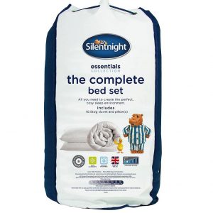 selling complete bed set includes 10 5 tog duvet mattress protector and pillows 5efef1750bdf8