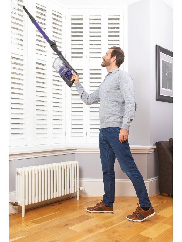 selling cordless vacuum cleaner with anti hair wrap twin battery iz251uk 5efdc032bdbcb