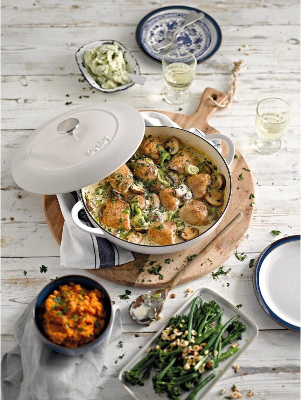 selling natural canvas 30 cm shallow cast iron casserole dish 5f05b5cd3326b