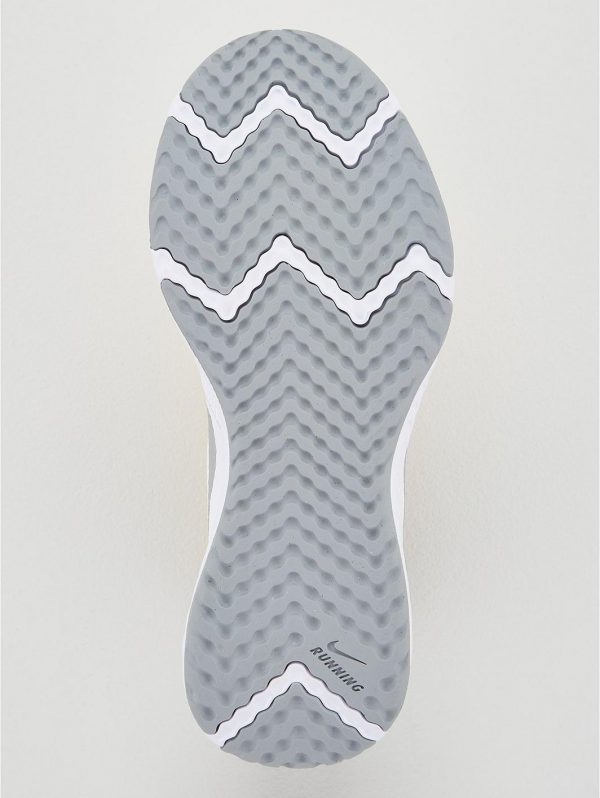 selling revolution 5 white 5efee60b6ca35