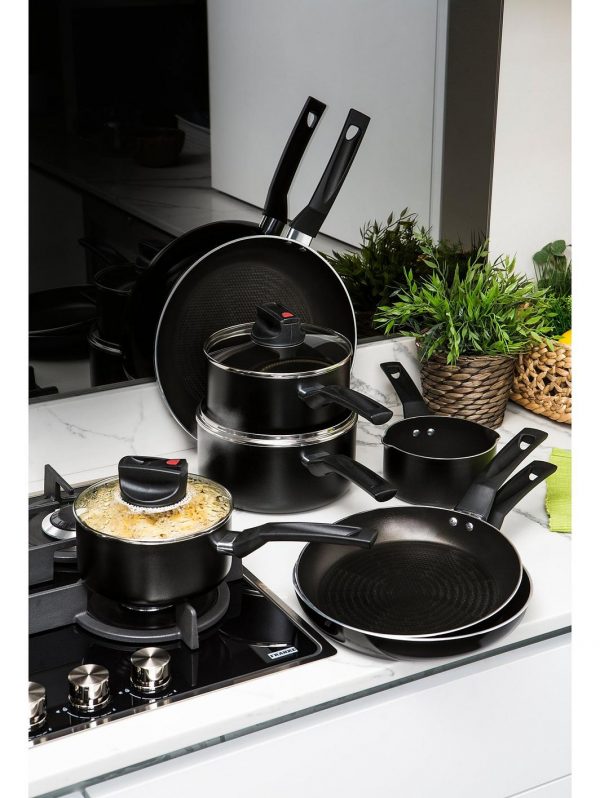 selling safecook 5 piece pan set 5f05b4b42ea35