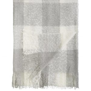 selling sophie throw 5efef0741db9f
