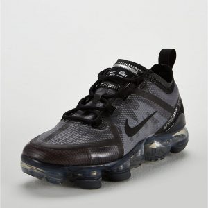 selling vapormax 2019 junior trainers black 5efee5d9d14ec