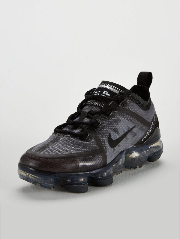 selling vapormax 2019 junior trainers black 5efee5d9d14ec