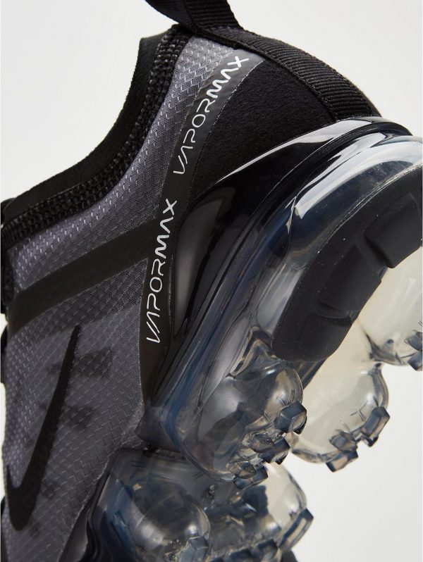 selling vapormax 2019 junior trainers black 5efee5dd52949