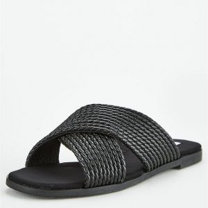special sale steffanni cross over flat sandals black 5f0311b4c7f3b
