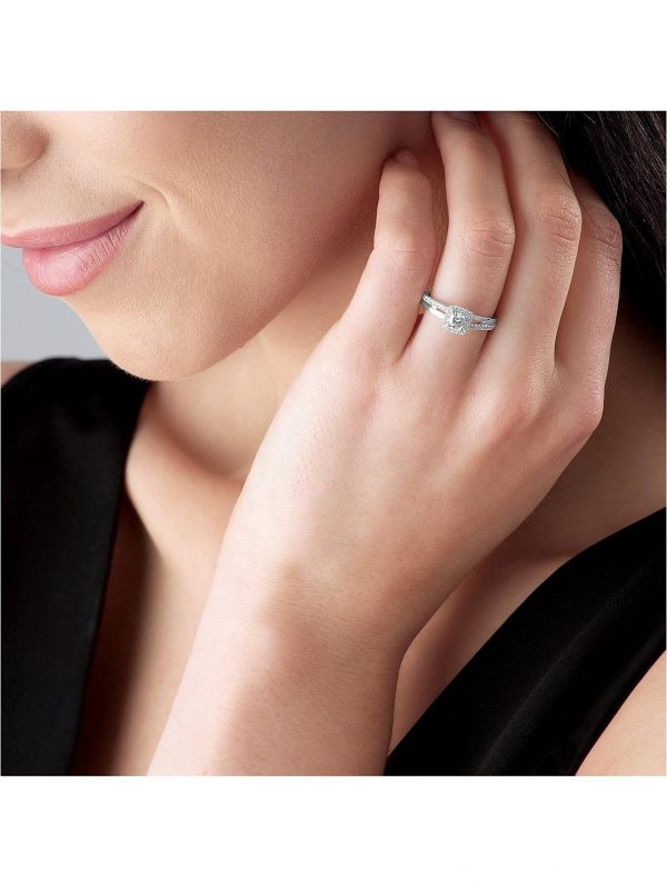 buy 18ct white gold diamond halo ring 5f29602991127