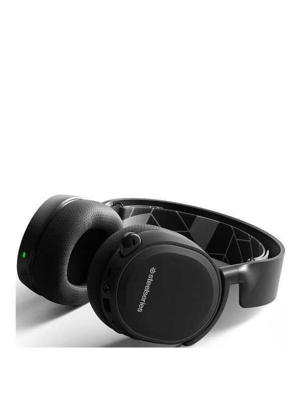 selling arctis 3 gaming headset 5f38f4996722e