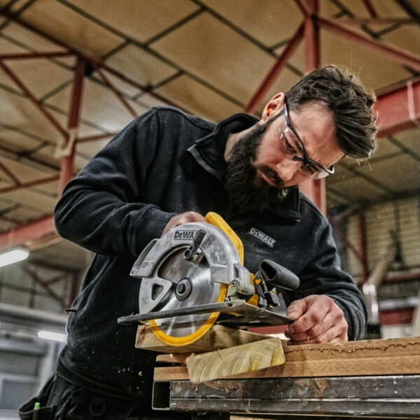 selling dewalt 1350w 184mm circular saw 240v 5ff55f80559ea