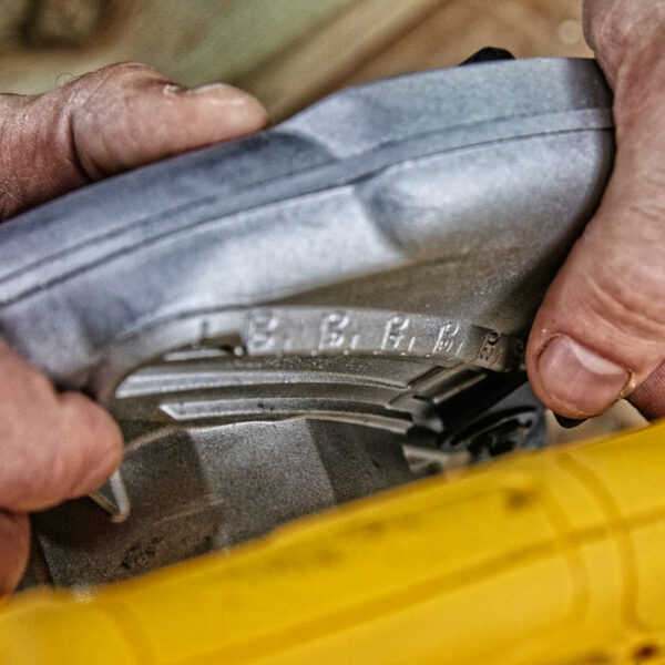selling dewalt 1350w 184mm circular saw 240v 5ff55f80e1f43