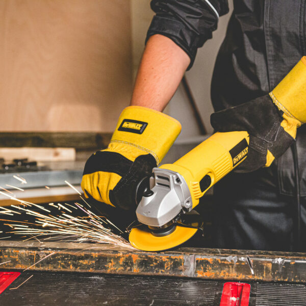 selling dewalt dwe4016 gb 115mm angle grinder 240v 6009232193385